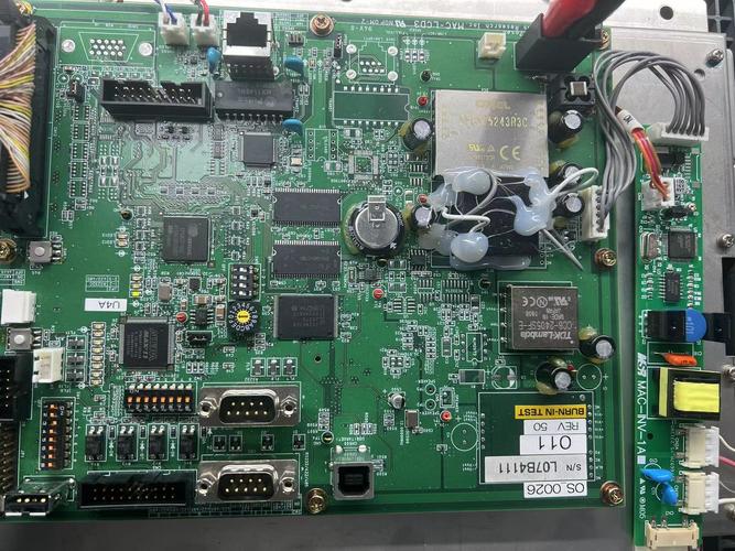 《新媒體風格 | 探究電路板維修的多種方法》